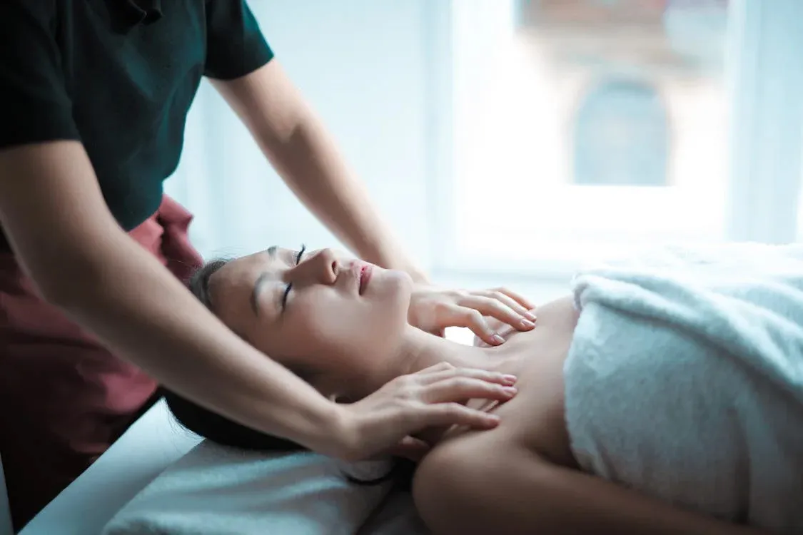 Here are some tips for making the most of your massage experience in Ha Long. - Photo source: Pexels